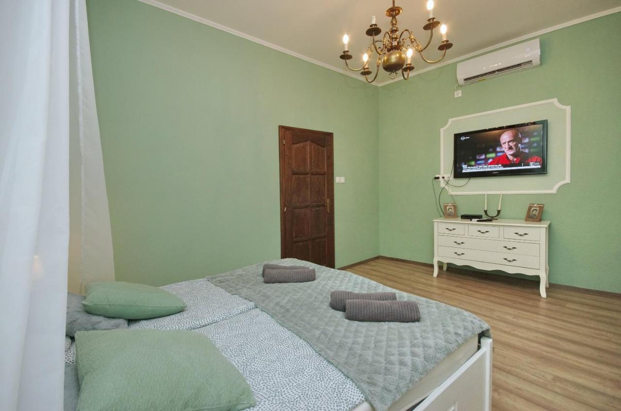 Villa Rusztika Gyula Eksteriør billede